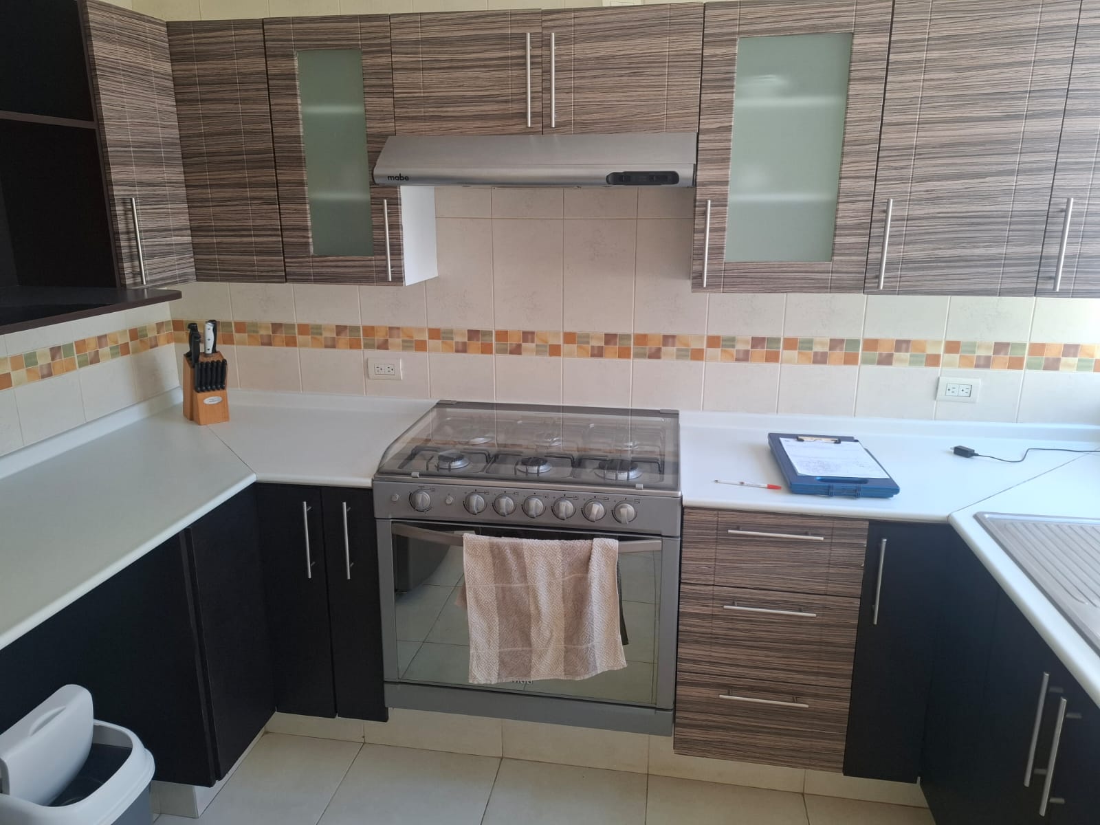 Cocina integral de madera - Proyecto 5